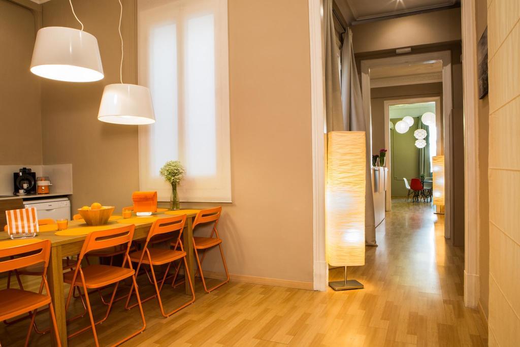 Born Barcelona Hostel (Adults Only) מראה חיצוני תמונה
